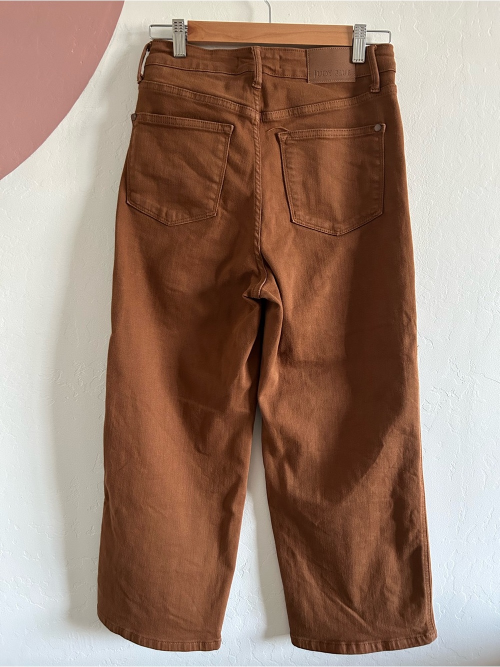 Judy Blue women’s wide-Leg Jeans in Rust Brown - Picture 2 of 7